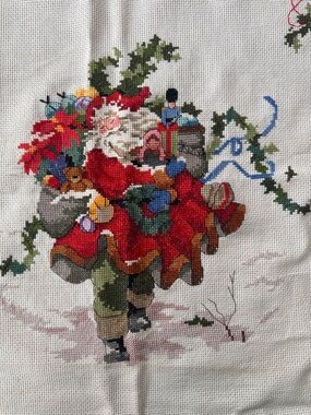 Hand made cross stitching small table cloth